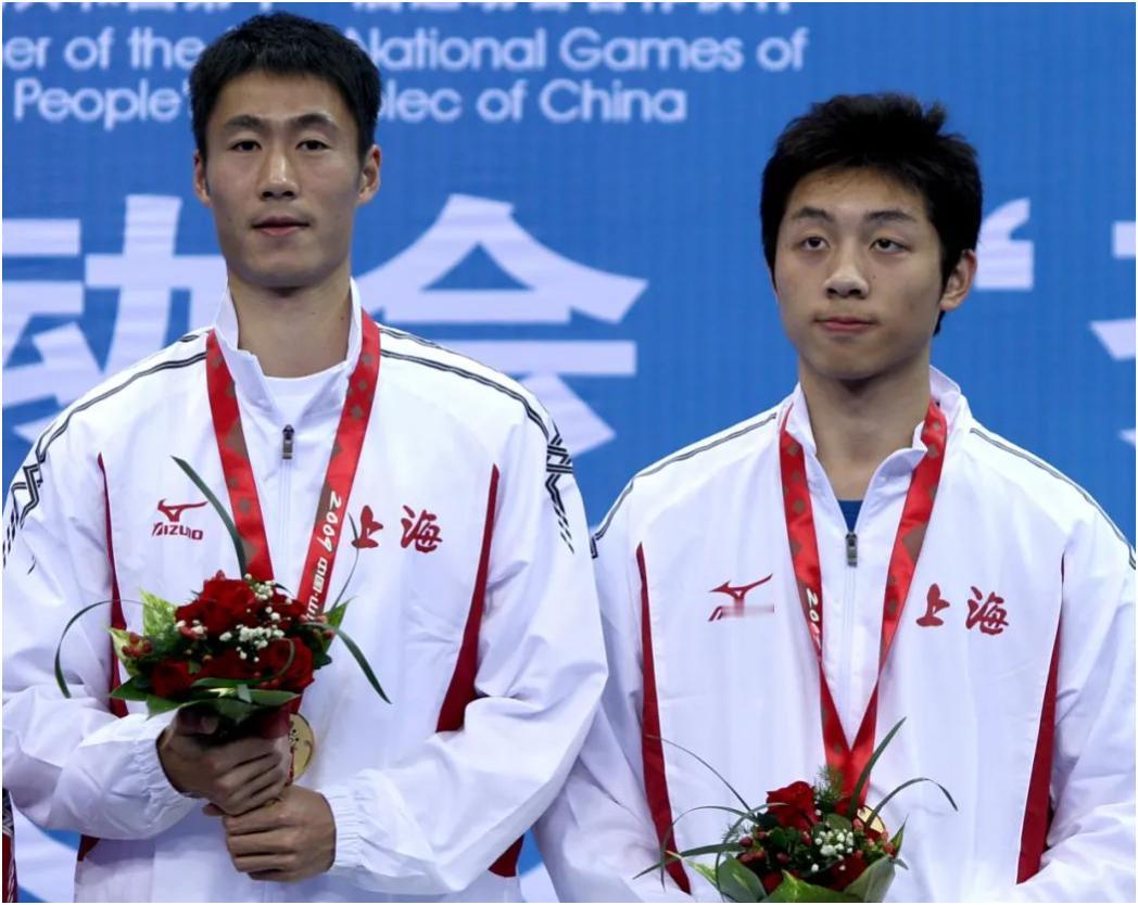 许昕以下12次双打比赛搭档。
2009年全运会男双冠军，搭档王励勤。
2009年