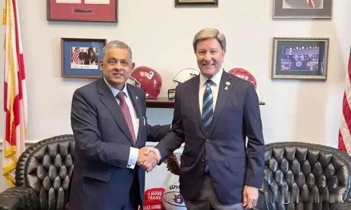 《黎明报》1月9日报道，巴基斯坦驻美大使里兹万・赛义德・谢赫（Rizwan Sa