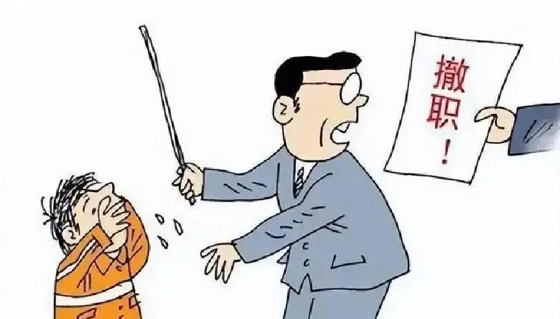 “我孩子要是跳楼了，你负得起责吗？”
那一夜，老师的心像被千刀万剐。她不是不想多