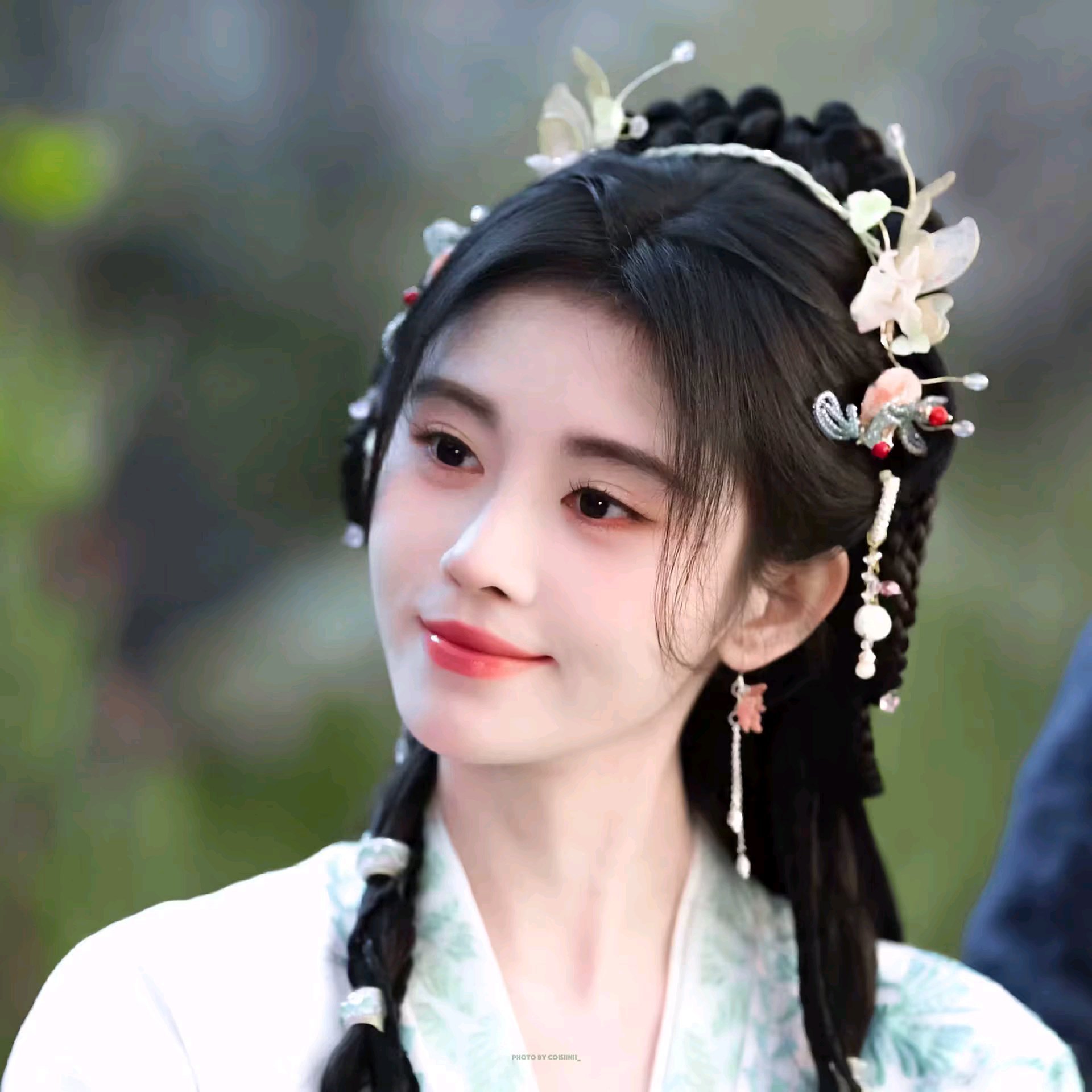 jjy鞠婧祎苏绿夏jjy鞠婧祎万花世界请赐予我走遍天南海北的勇气和见很多次面的运