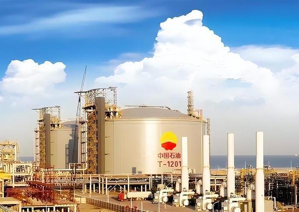 打脸百年偏见！中国石油逆袭登顶，硬气拿下全球第一
 
一百年前洋专家断言中国“贫