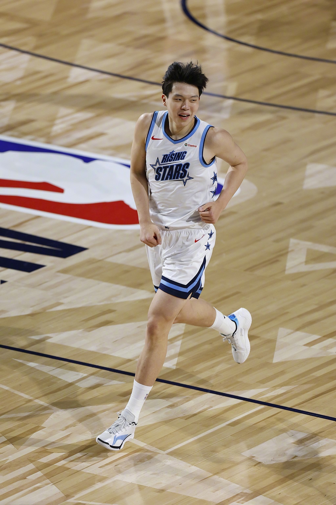 杨瀚森 林书豪在全明星采访中谈到杨瀚森：“杨瀚森需提升主动性，这个比较重要，特别