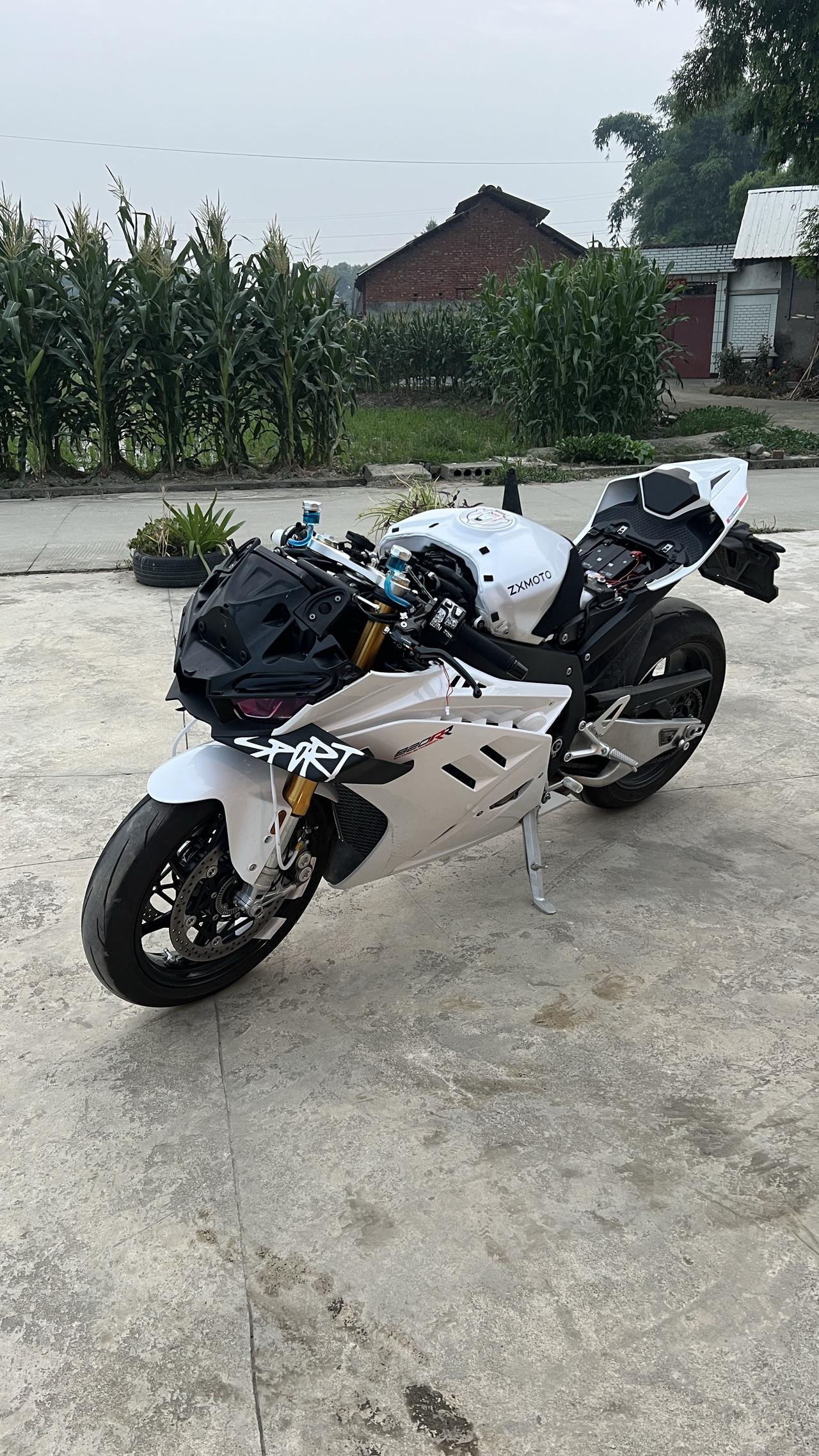 张雪820折腾，不能停！张雪820rr 张雪820改装 玩车爱好者 改车日常