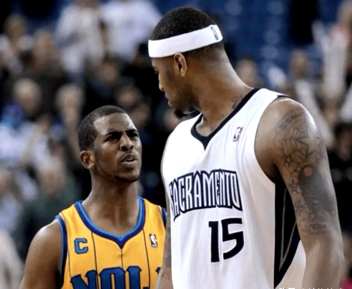 考辛斯愤愤不平啊

考辛斯与保罗积怨已久，场上冲突不断，他多次抨击保罗，却在快船