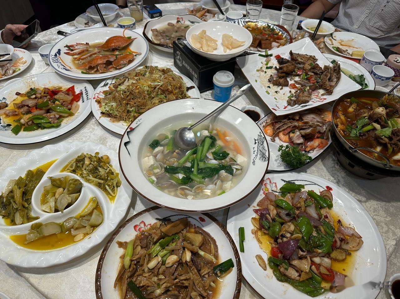 职场上，如何拒绝讨厌的聚餐还不被领导“重点关照”，拒绝无用的社交从此刻开始。

