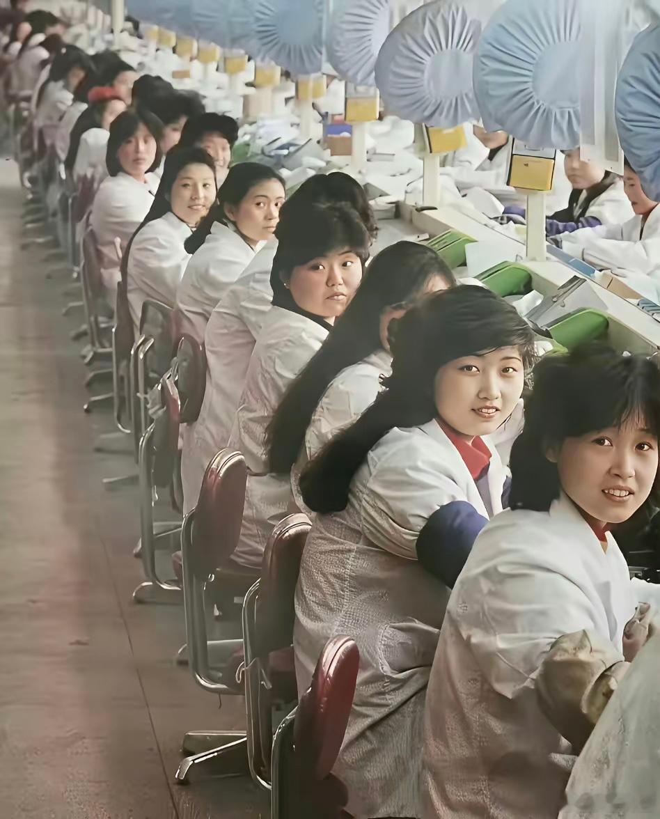 那个年代没有洗发水，发量怎么这么多 