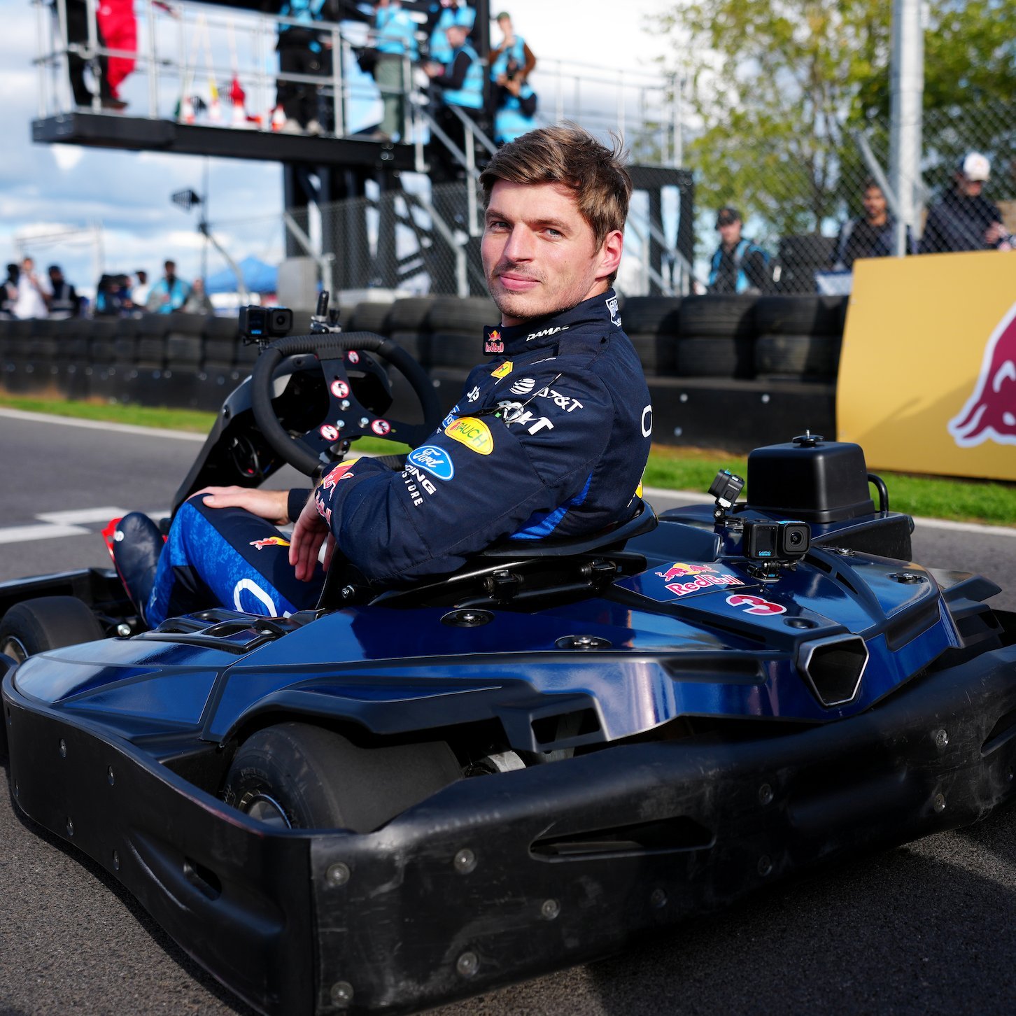 F1[超话]2026F1西班牙大奖赛 维斯塔潘用了36分钟内超了100名卡丁车参