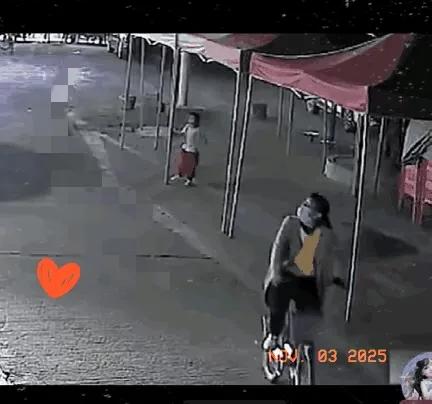 谁能想到，普通上班路上竟藏着这样让人攥紧拳头的瞬间！男子刚坐进车里准备启动，就听