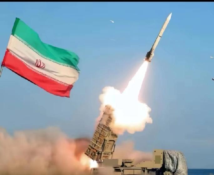 伊拉克民兵好样的，对美国和以色列开始发动打击，美国和以色列悍然对一个主权国家伊朗