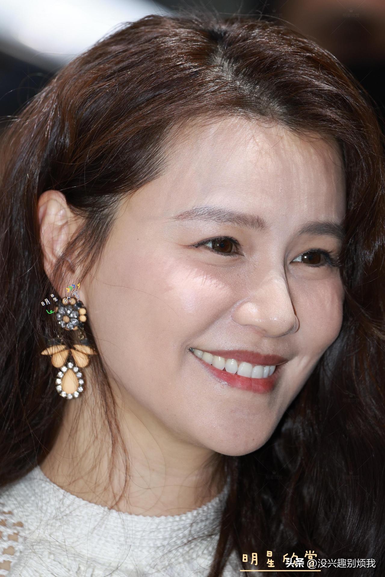 黄翠如现身广州，港星气质独一份的美啊