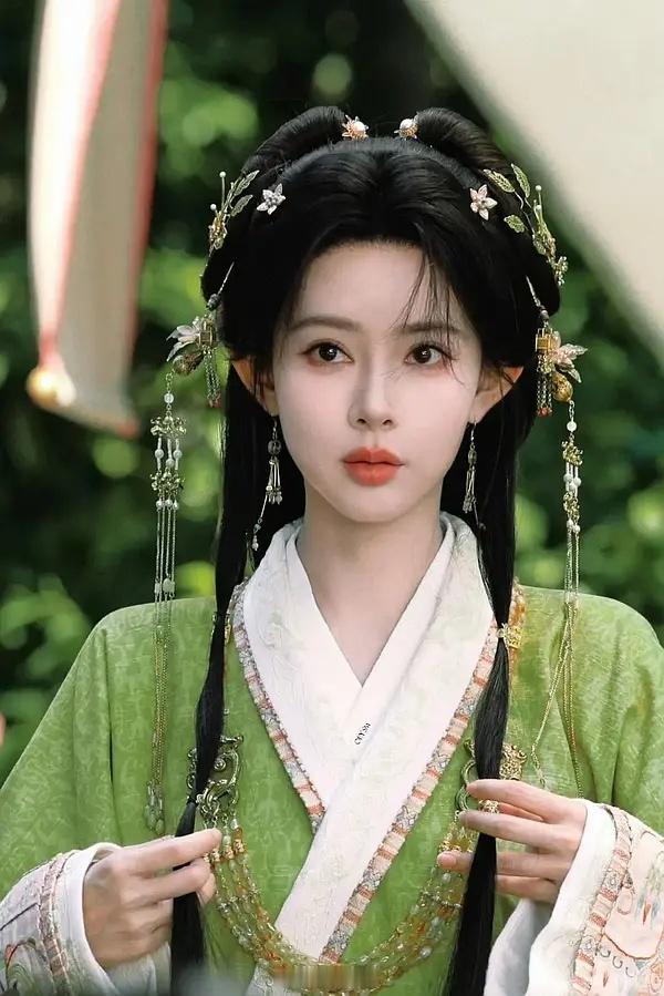 孟子义能不能提高提高审美啊？点进去还以为是韩安冉 