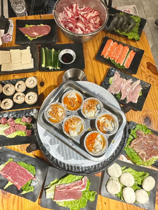 东莞穷鬼的烤肉！越破旧越好吃！