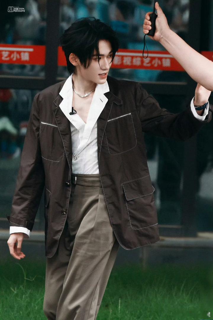 宋亚轩全套爱马仕