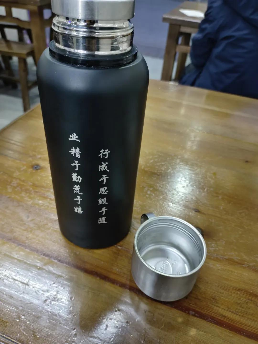 #每日金句打卡#业精于勤荒于嬉，形成于思毁于随#每日感悟分亨#