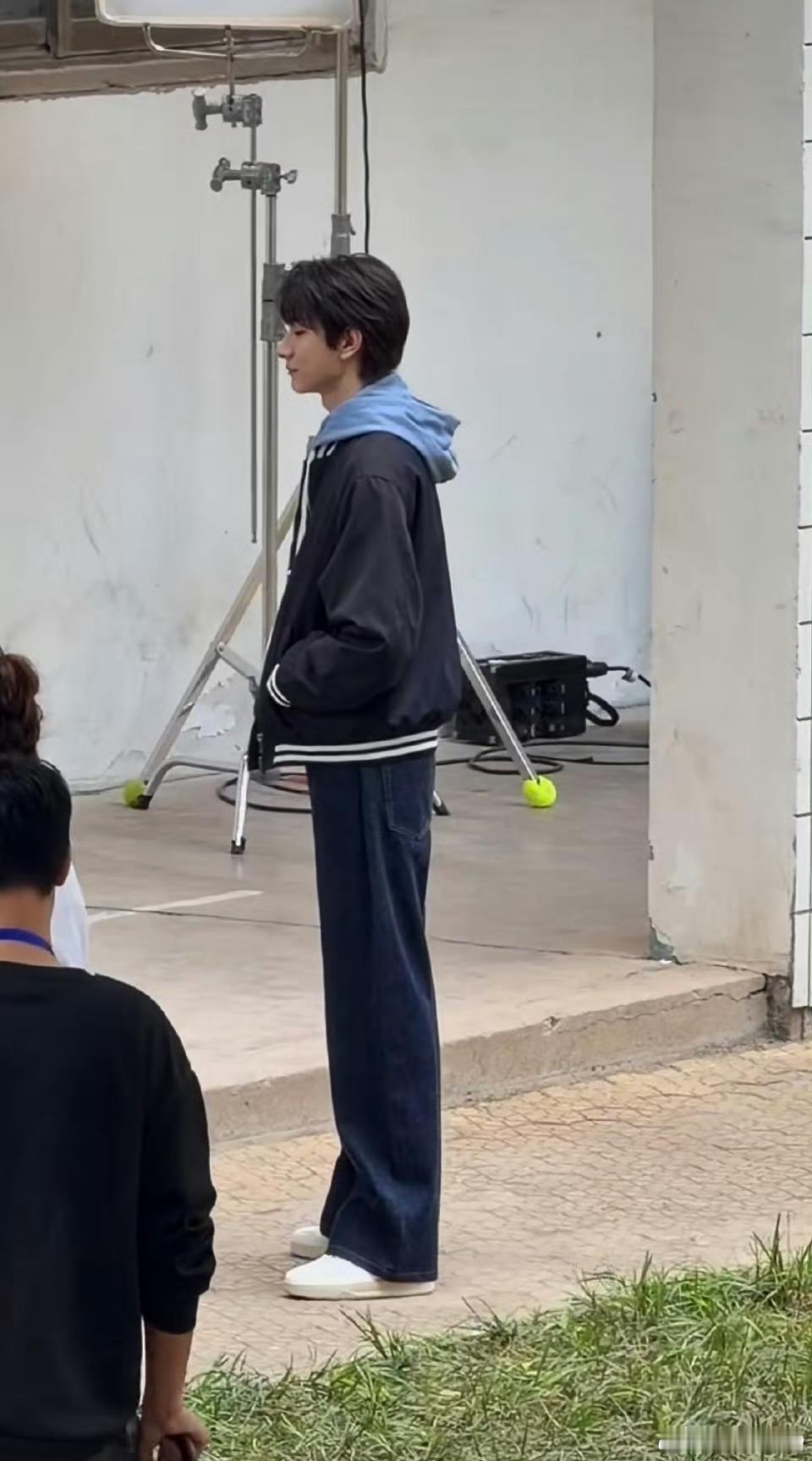 关晓彤林一我与爱同谋校园路透关晓彤林一新剧首个路透 关晓彤林一新剧路透 校园风格