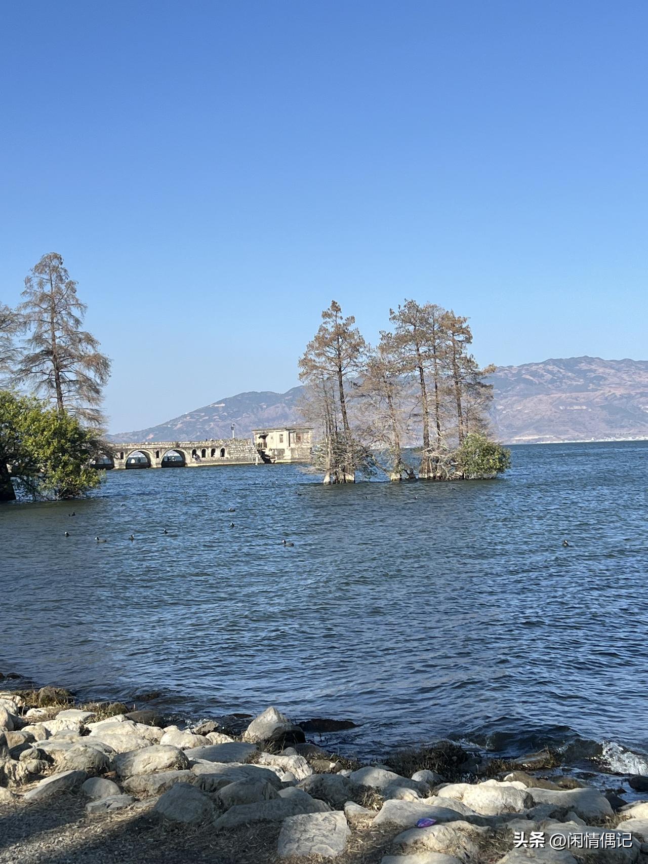 弘一法师说：“天若欠你，天必还你，你尽管善良，福报再来的路上，照顾好自己的健康和