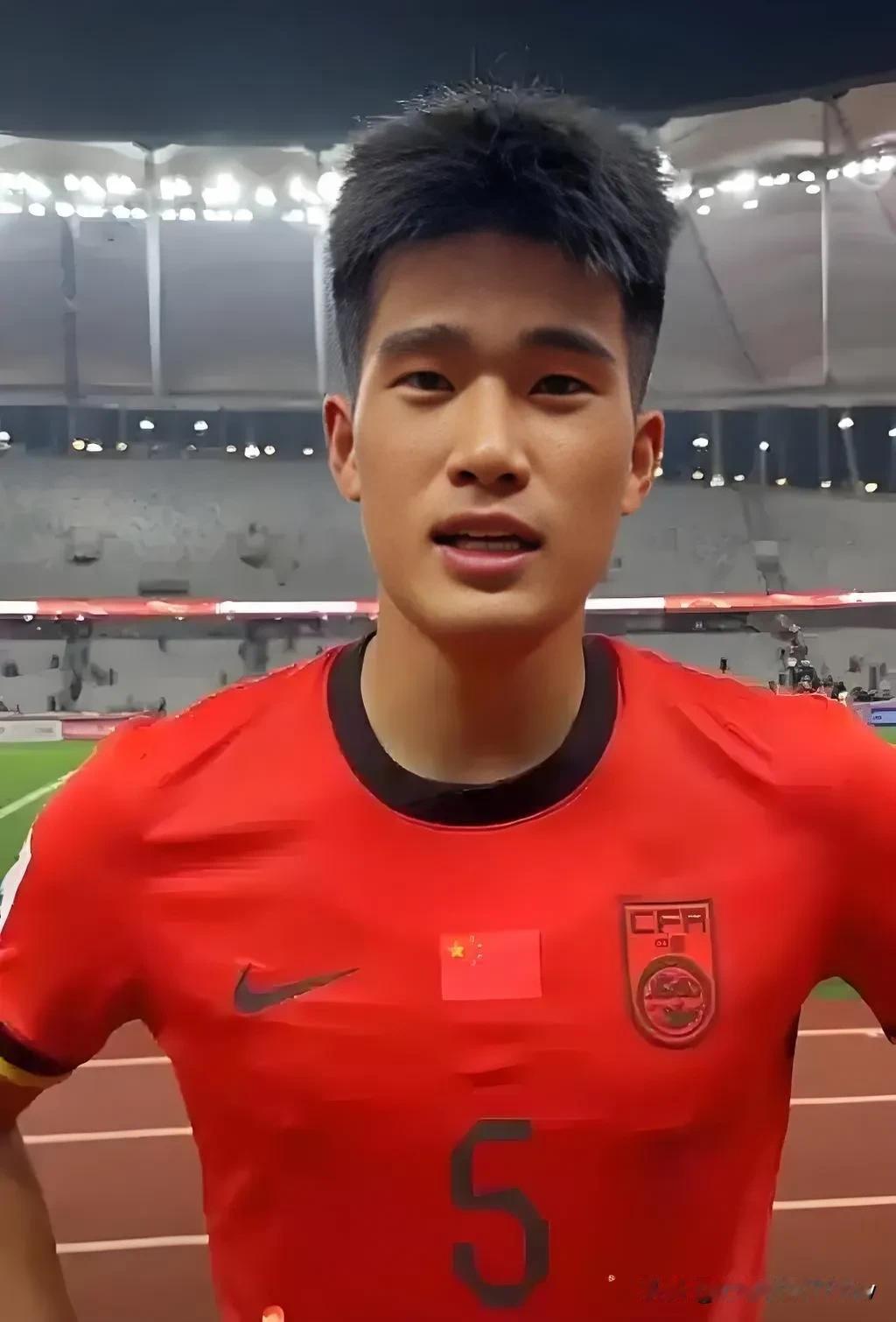 这个表现太炸裂了！中国U20新星彭啸连续2场上演梅开二度，2个世界波大力抽射破力