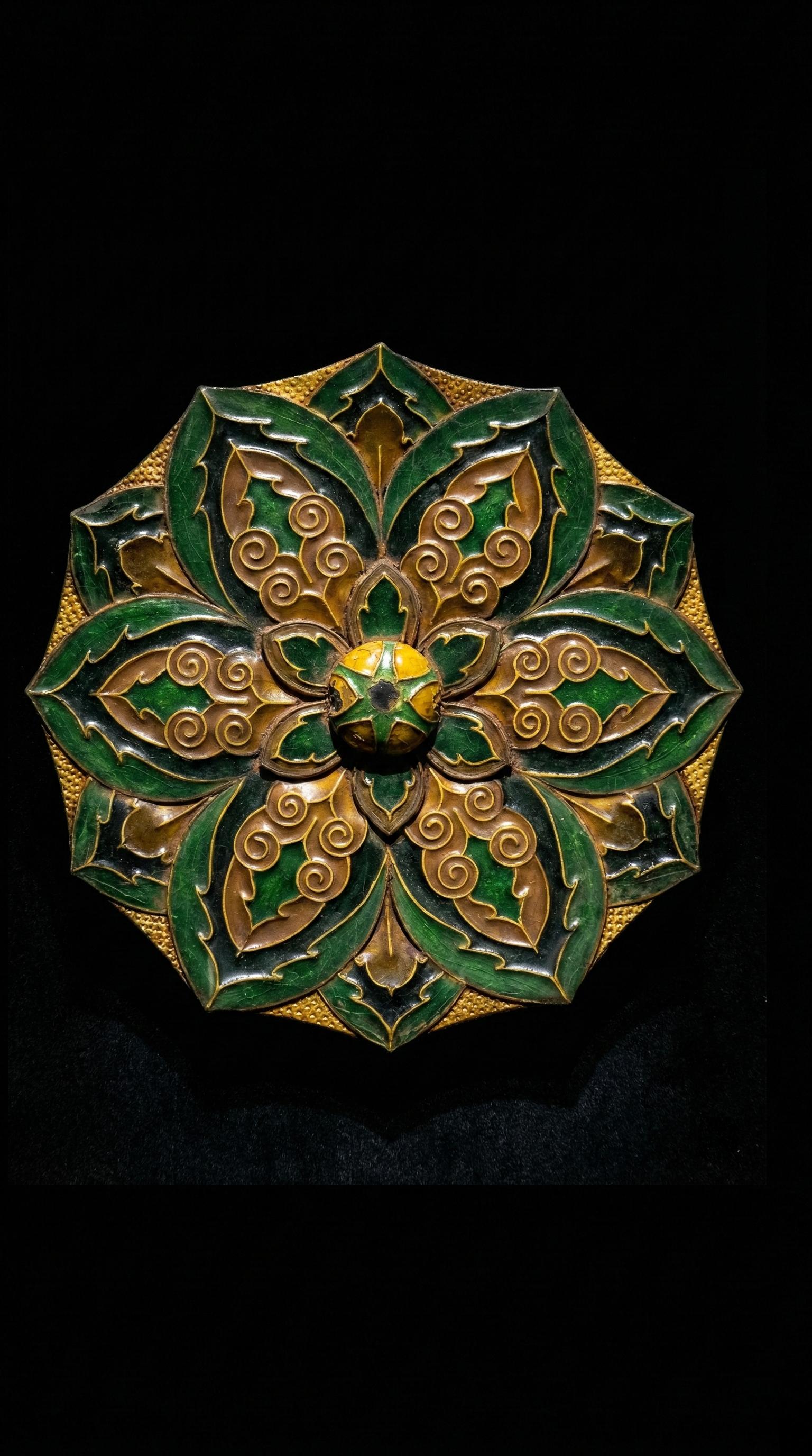 大唐美学公式｜5款经典纹样。🌊绣罗衣裳照暮春，蹙金孔雀银麒麟——唐·...