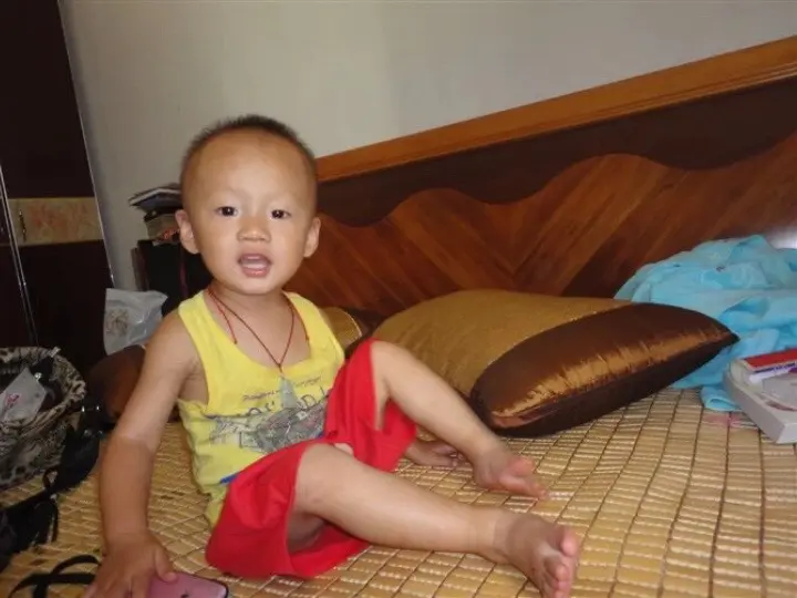中考之路虽艰难，但你的决心和毅力定能披荆斩棘。祝你考试顺利，取得优异成...