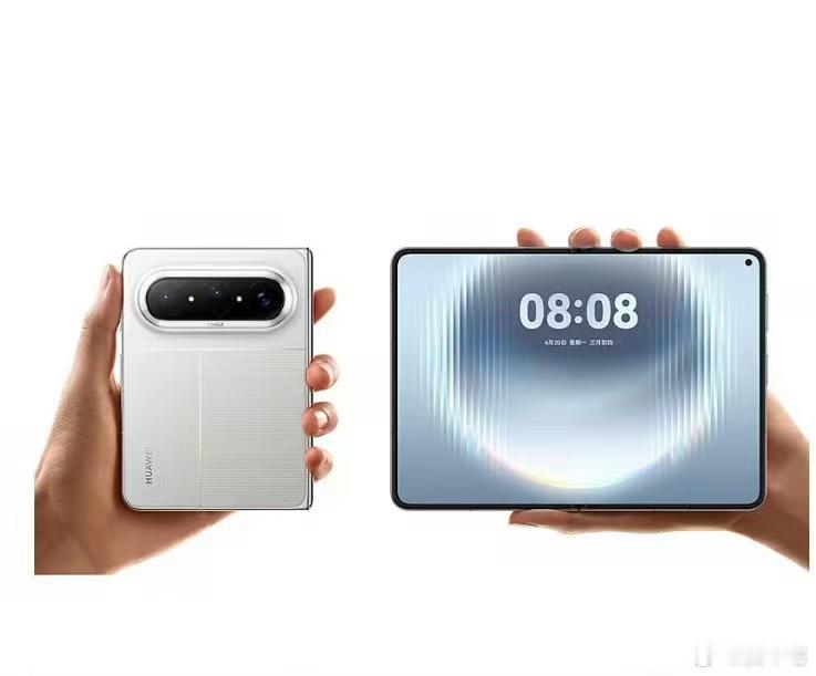 华为大阔折太阔了太阔了！展开后的视野很棒，拿来看剧简直太舒服了！ 