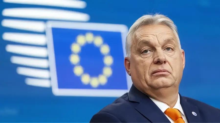 当地时间12月31日，匈牙利总理欧尔班在接受媒体采访时表示:“匈牙利应避免卷入俄