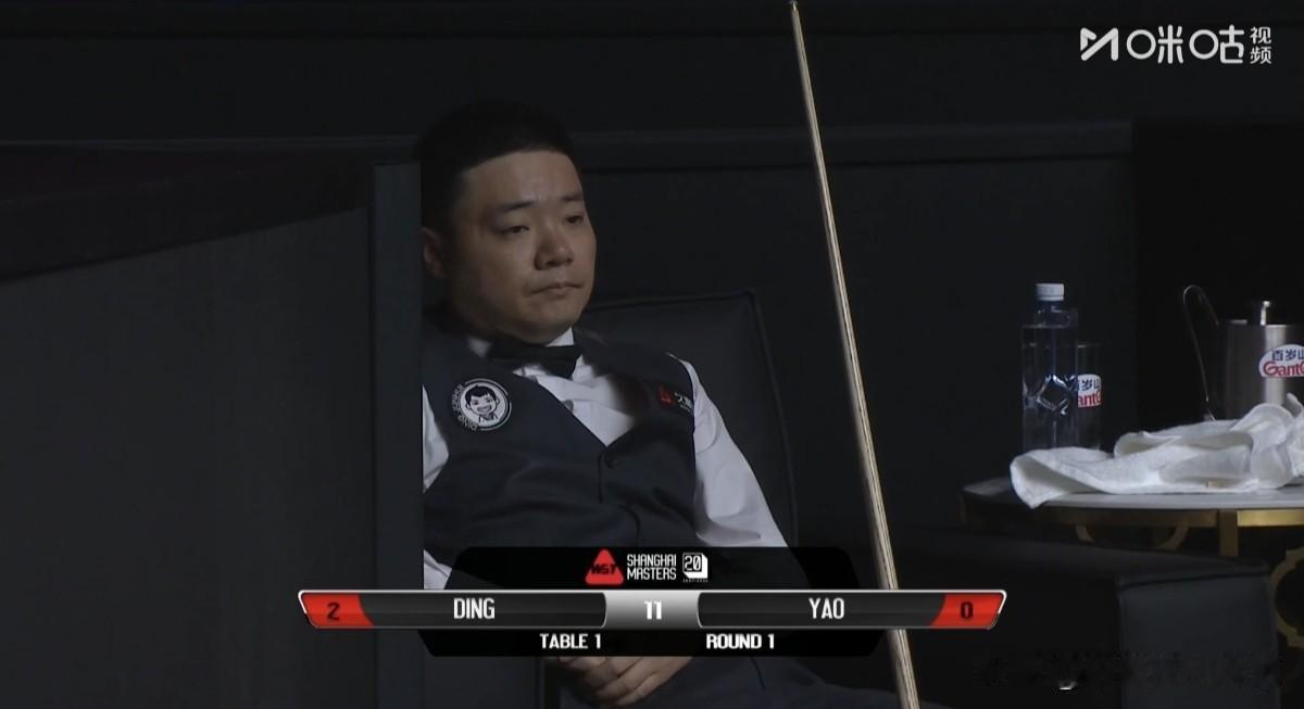 再下一城！小将姚东成丧失好局，丁俊晖逆转获胜！
      北京时间今天下午，2