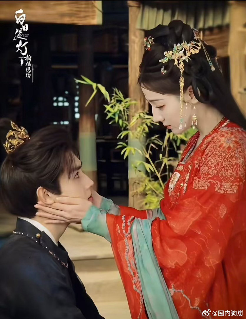 白日提灯AI二创好有国漫感白日提灯 剧粉的二创越来越有水平了，AI做出来的画面好