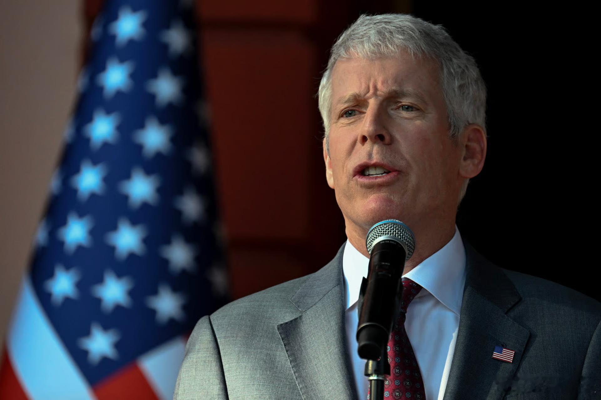 【美国施压全球能源机构放弃净零排放模型】[自己干不成的，别人也不能干]（政治报）