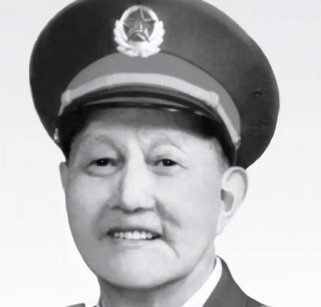 1936年，洪学智看上了女兵张文。谁知，张文却嫌弃洪学智满脸麻子，本想婉言谢绝，