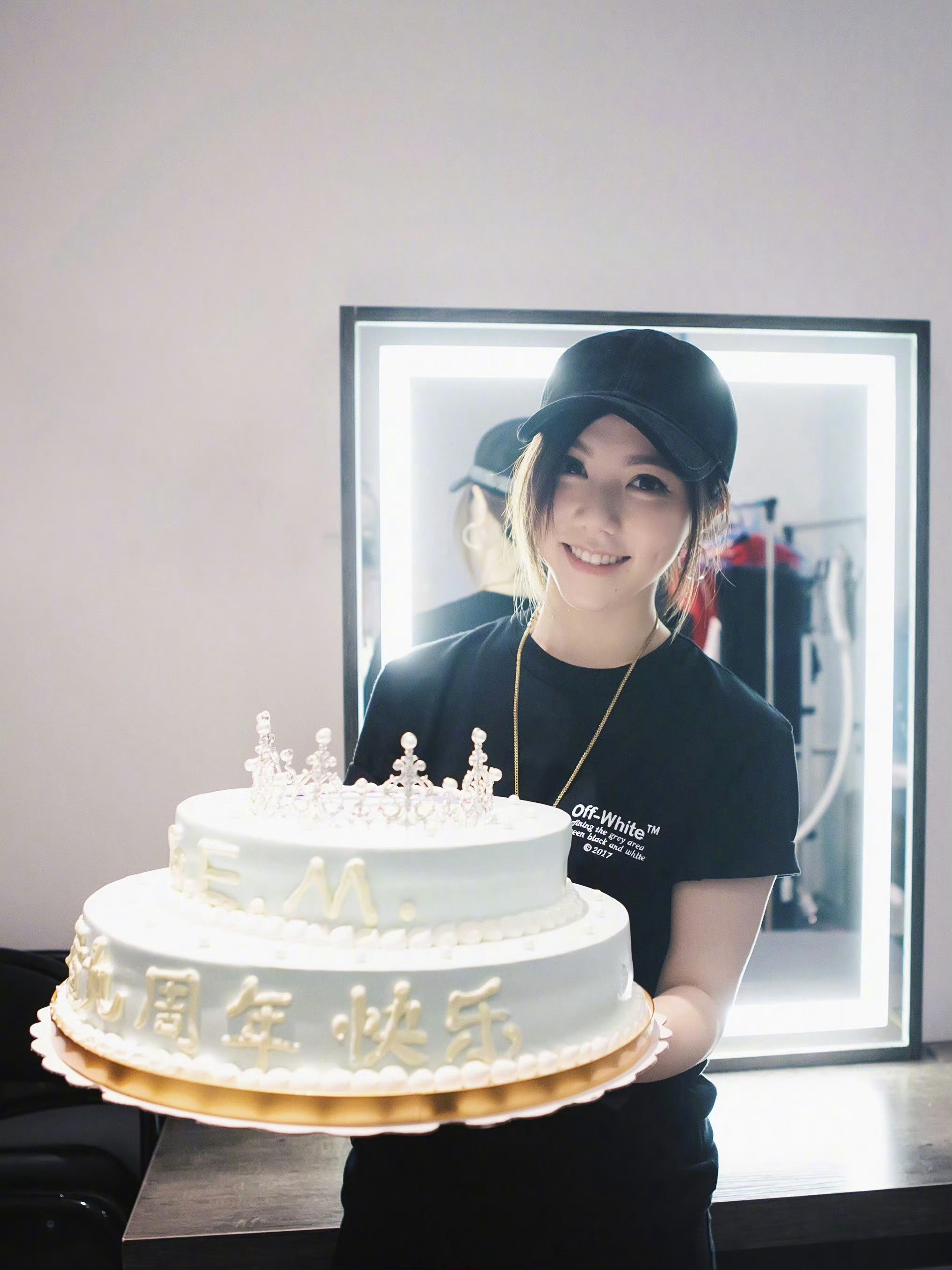出道18周年快乐💜无论如何，谢谢妳带来妳的音乐，用生命影响生命。