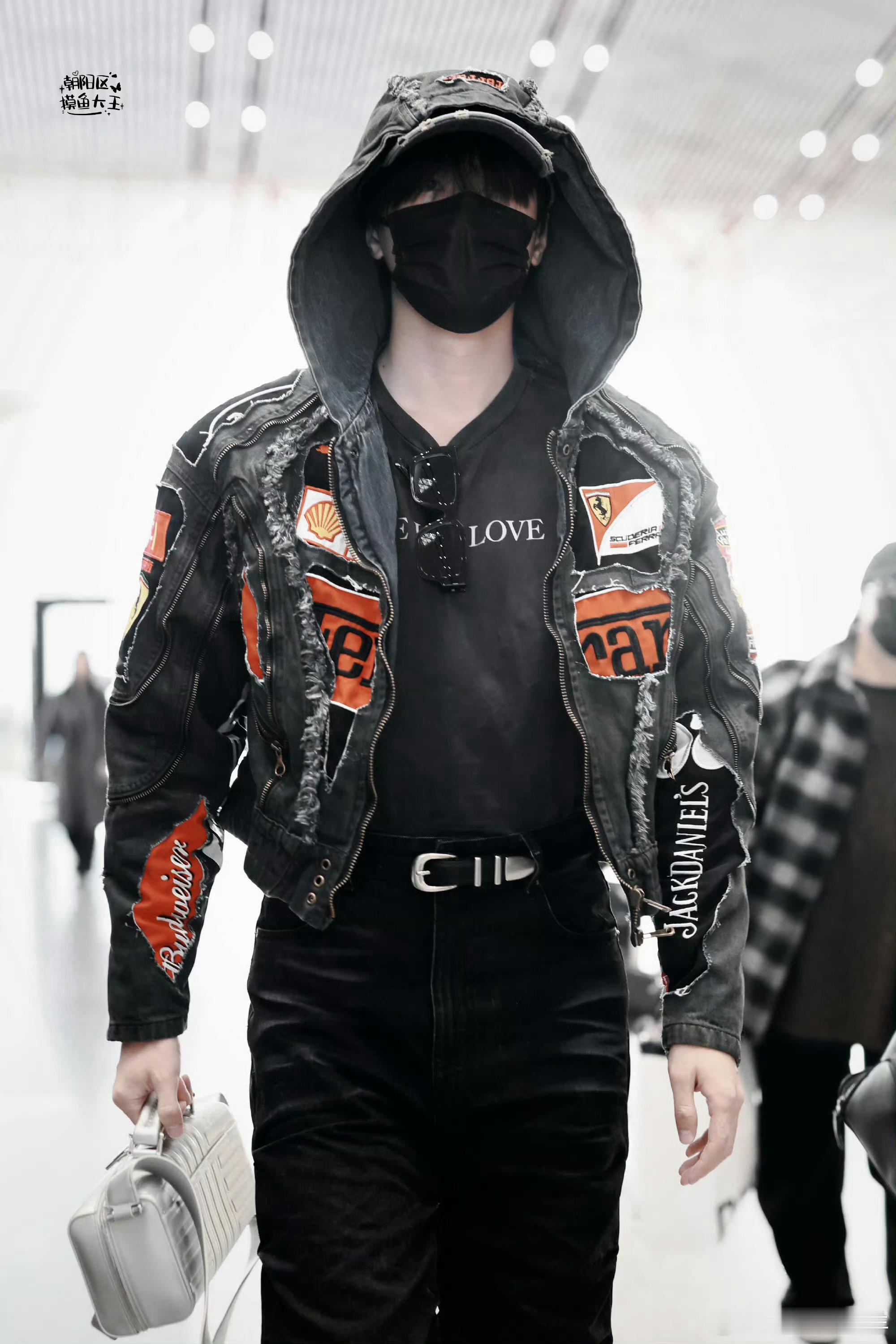 展丞 🦊🐰展丞 和我有关的三个字 愿神明偏爱，佑展丞一往无前🩷💚 