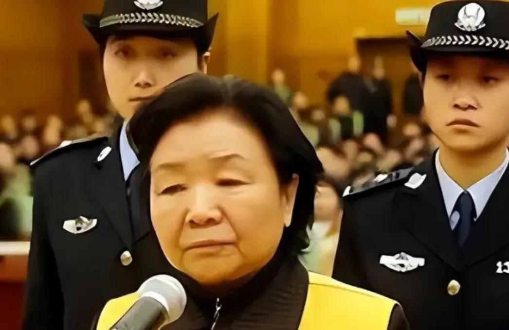 2014年，有记者得到证实，被判无期徒刑的原三鹿董事长田文华因在狱中表现良好，从