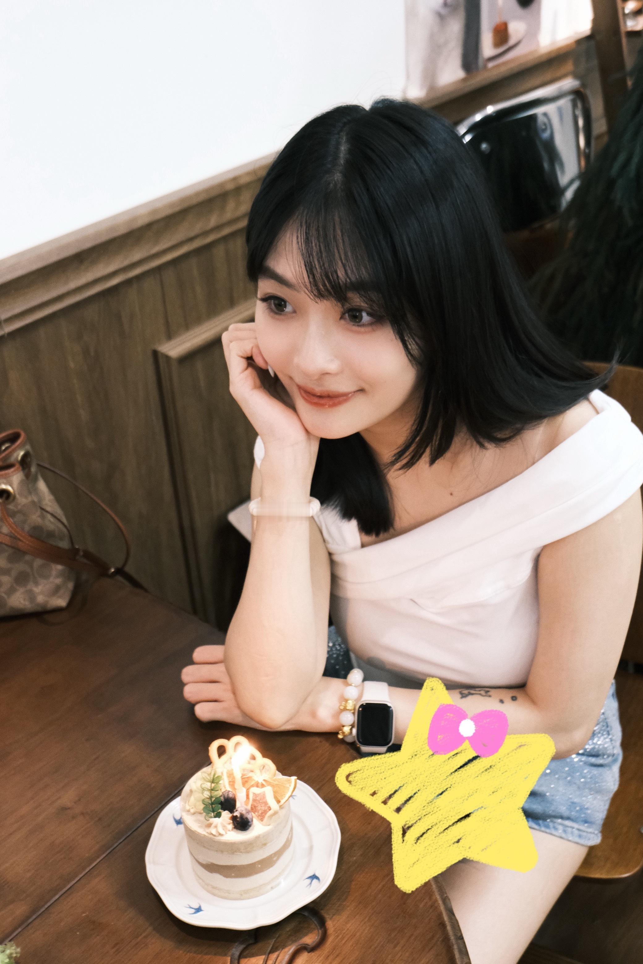 还挺好看 (• '' ⬮) ​​​