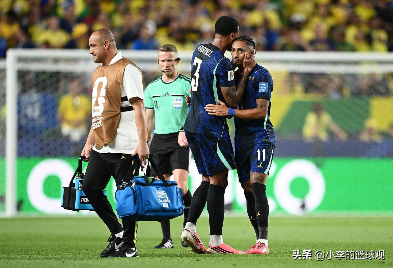 这届巴西男足好糙啊，小组应该能出线，进入淘汰赛感觉很难进入8强，脚下技术一点不细