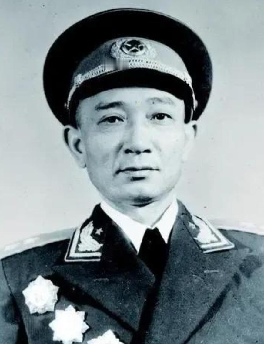 1960年，孙继先下令拦了陈士榘的车，陈士榘：什么都好就是脾气大。
孙继先精通刀