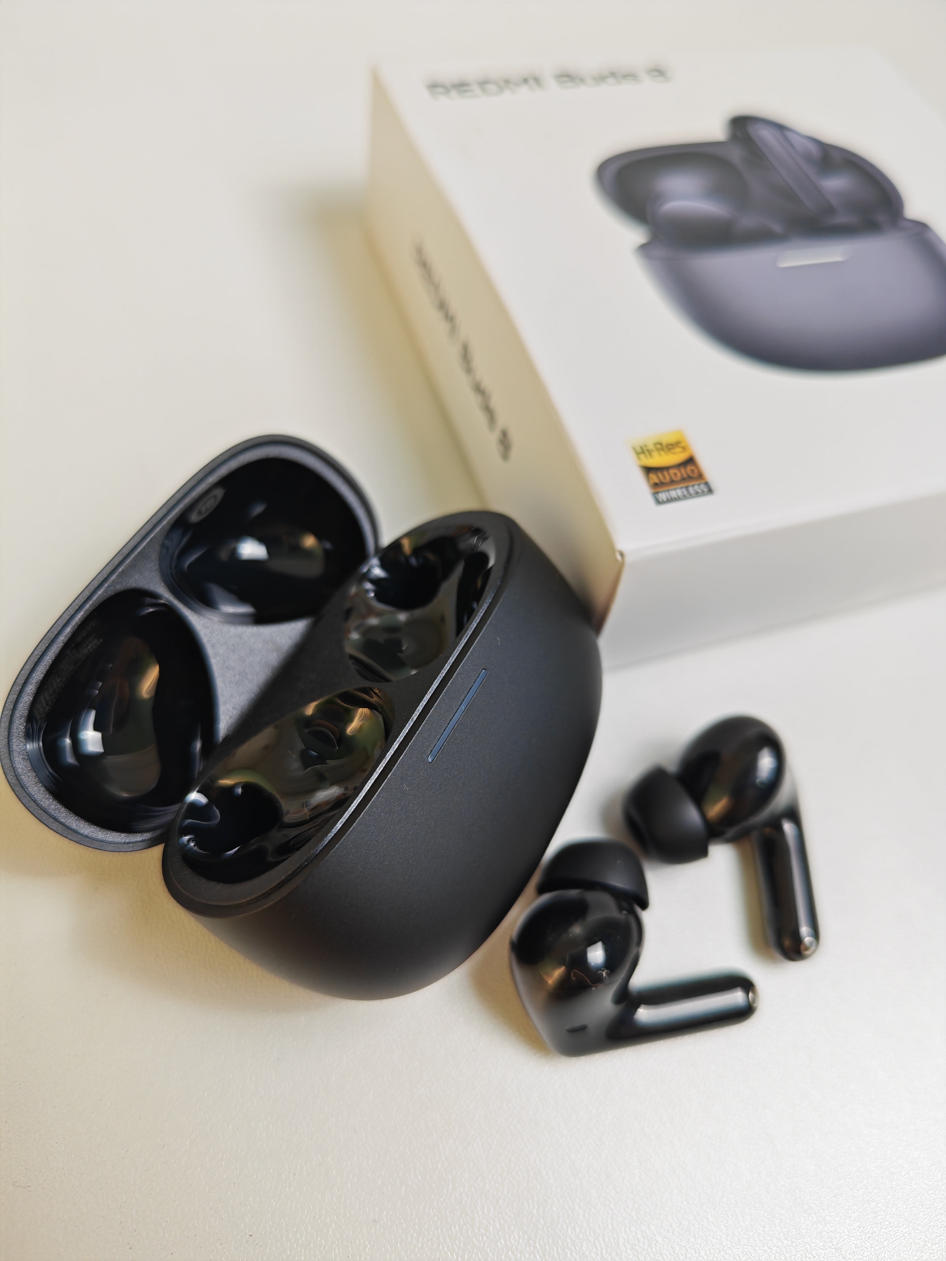 最近在用REDMI Buds8，229元的价格很nice。k90max价格