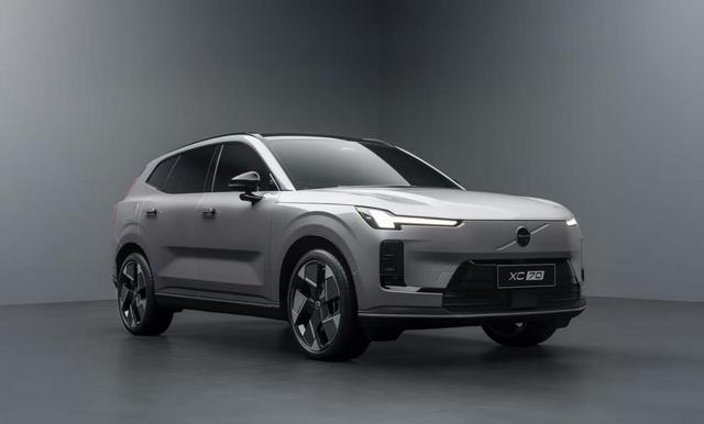 沃尔沃XC70将于8月预售 我们从官方获悉，沃尔沃XC70将于8月开启预售。新车