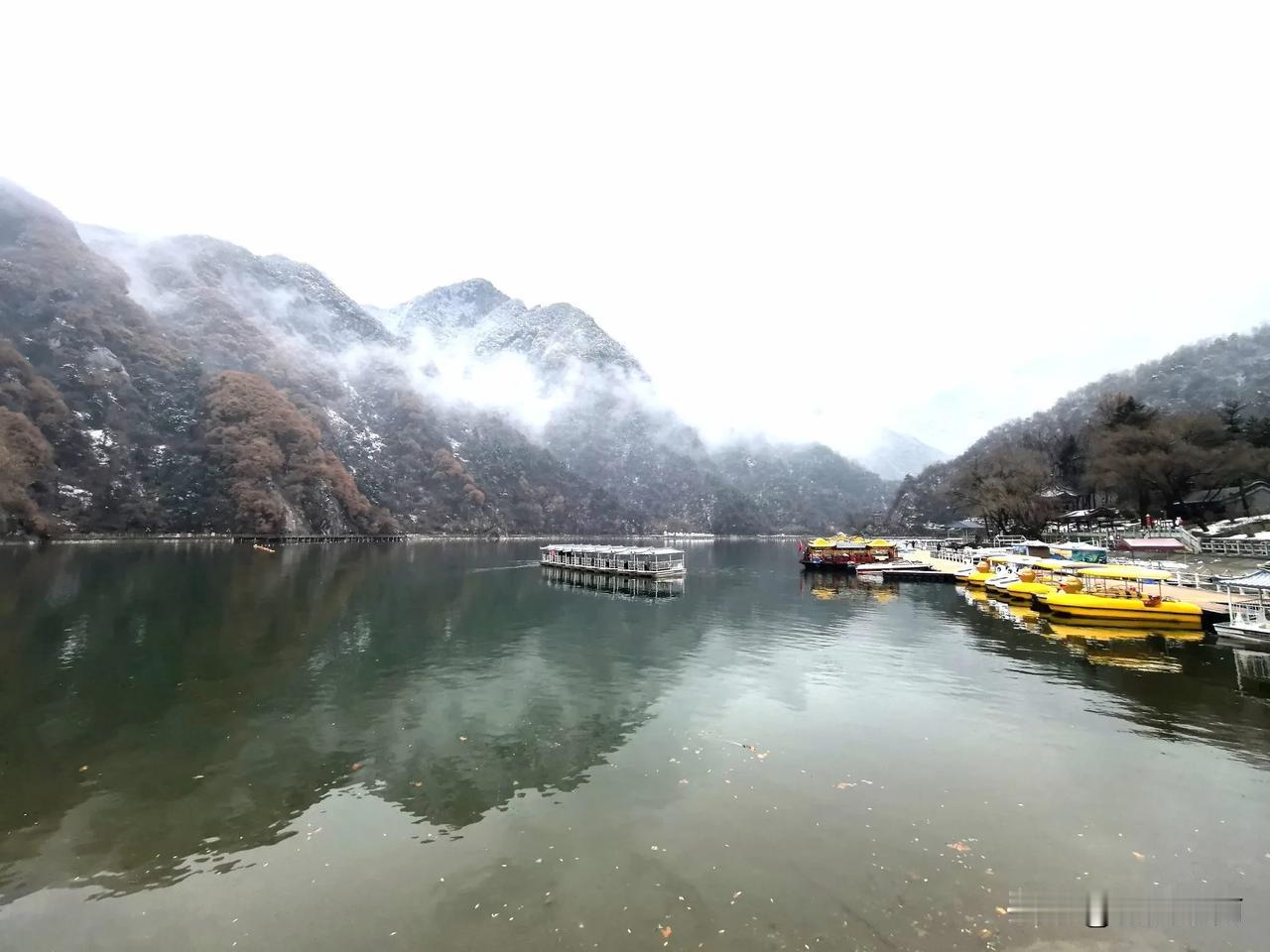 【胡逛乱拍】翠华山的天池西安翠华山雪景 翠华山旅游 雪后翠华山美景 秦岭翠华山