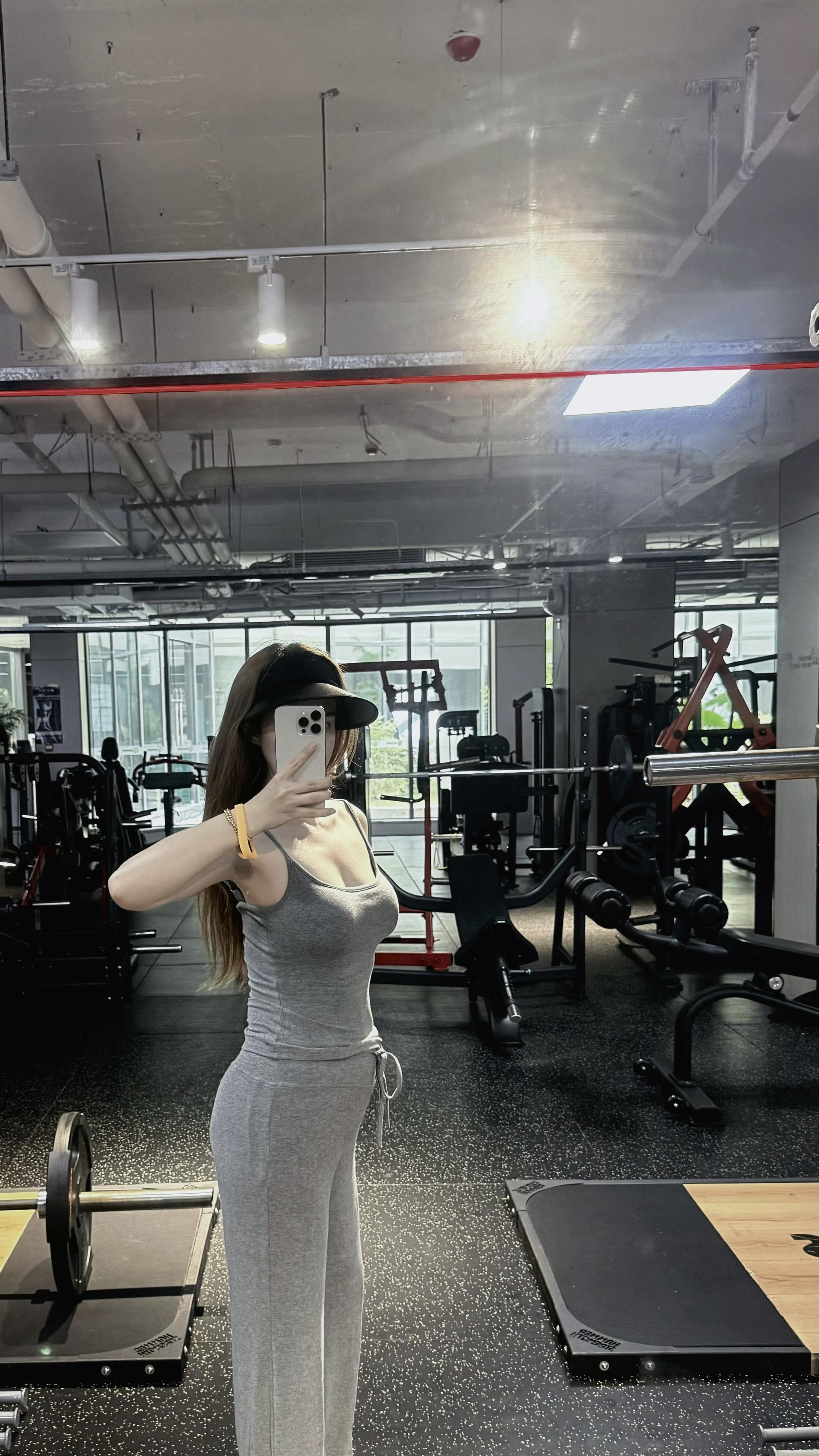 15w的肚肚。🏋