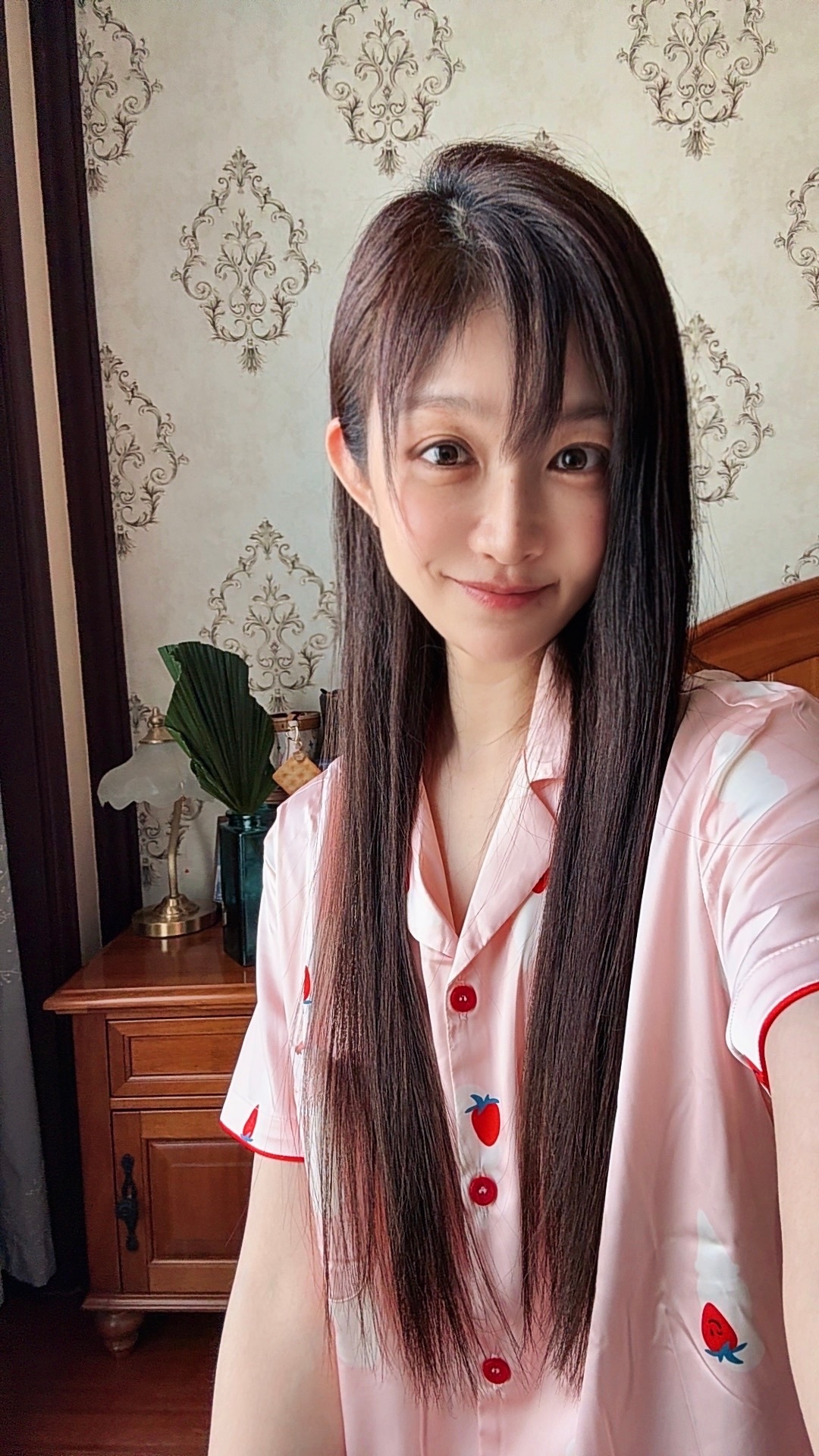 好几天没自拍了，有没有觉得有点儿新鲜感？ 