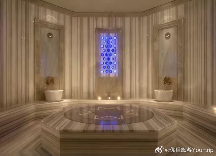 伊斯坦布尔·博斯普鲁斯四季19世纪奥斯曼宫殿改造的奢享居所 枕着海峡浪潮入眠，坐