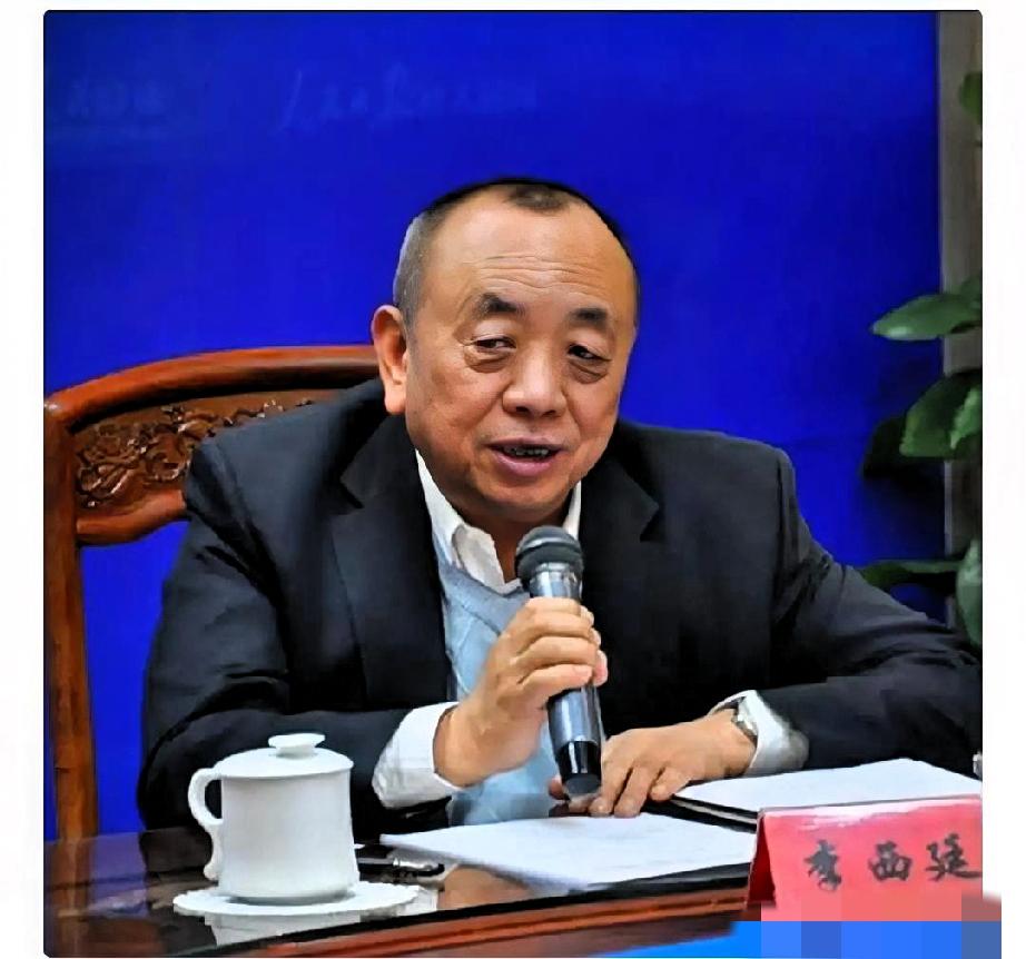 迈瑞医疗的董事长李西廷
亲自下场了！

11月27日，迈瑞医疗又出手了，董事长李