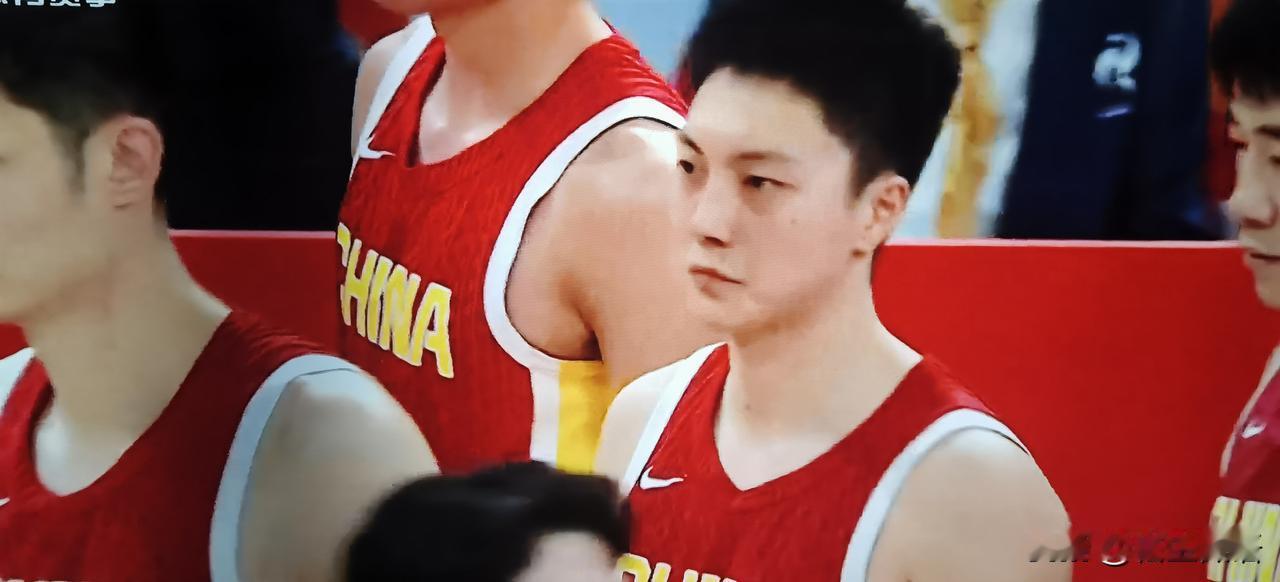 不赖啊……中国男篮78:97完败日本，无缘决赛！双方比分最差的时候已经达到了30
