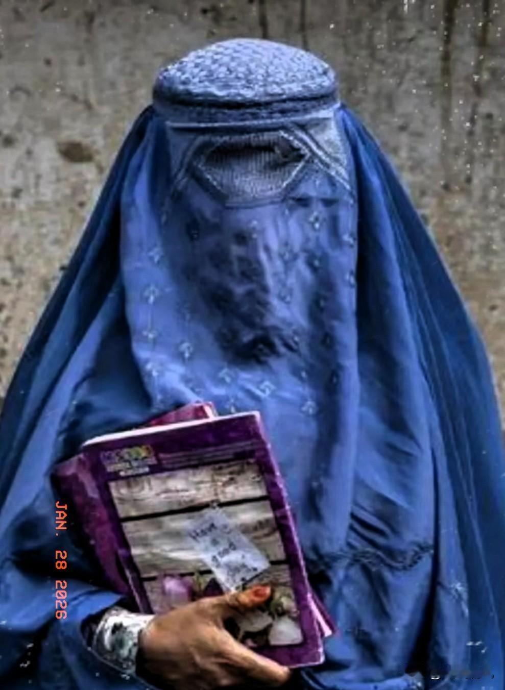 我是万万没想到世界上还有这种开历史倒车的地方，阿富汗塔利班政权竟然已经完全禁止了