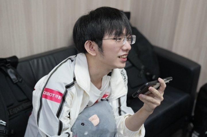 打击太大？Flandre赛后通宵Rank 狼母战绩0-6-1被队友带飞只能说对线