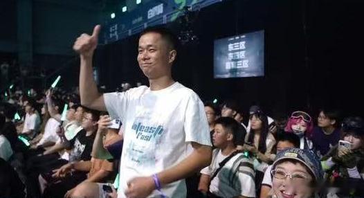听障玩家如何玩FPS游戏阿松不是特例，在各大 FPS 游戏里，还有许许多多和他一