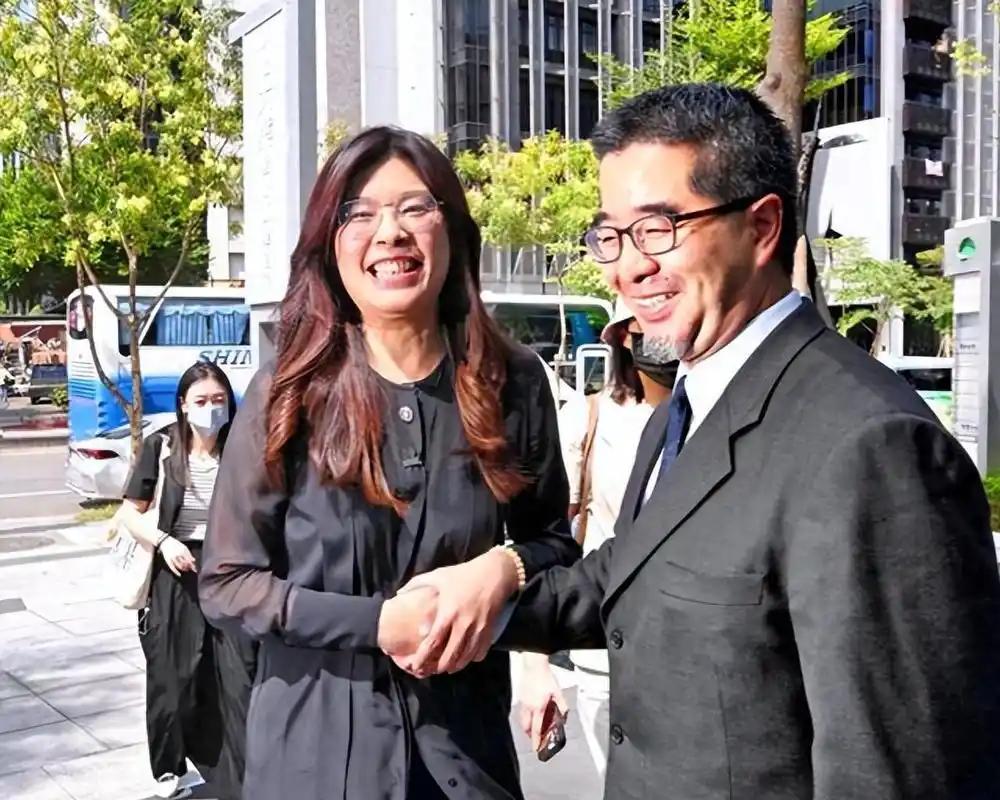 就在刚刚，

国民党副主席萧旭岑发布声明，

3月16日，针对外界关注郑丽文何时