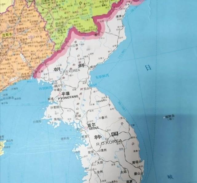二战结束，朝鲜半岛一分为二，现在朝鲜人口2600余万，韩国5200多万，按照唯物