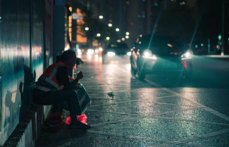 西班牙女员工因“太拼”被开除？国内老板直呼：这波操作我慕了！  

      