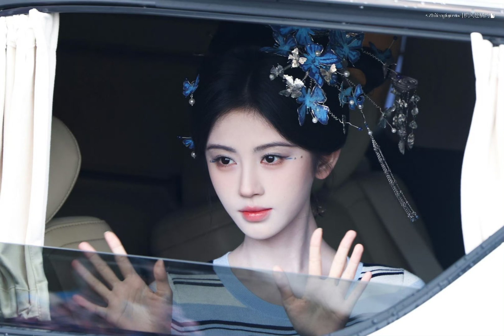 jjy鞠婧祎苏绿夏jjy鞠婧祎万花世界愿你看遍世间繁华心中无所牵挂